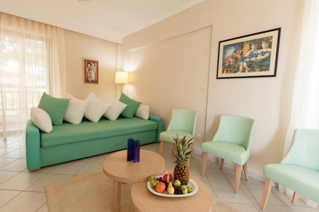 Kassandra Mare Hotel Nea Poteidaia Exterior photo
